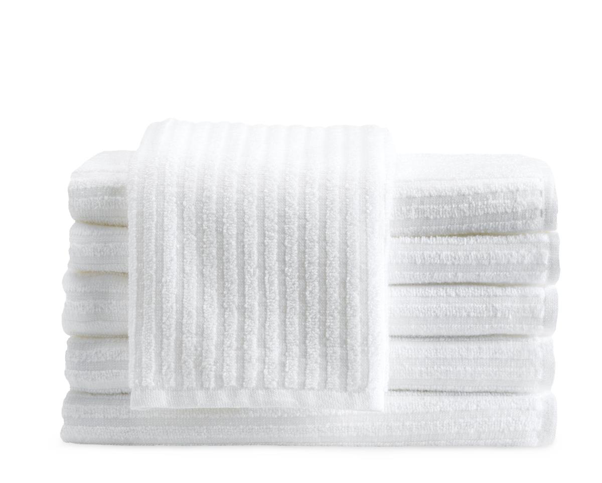 Soft Spun Cotton Polyester Blend Bath Towels