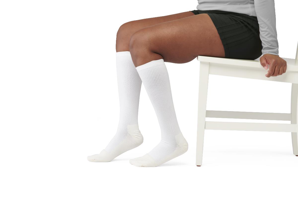 Dr Comfort 15-20 mmHg Compression Knee Diabetic Socks