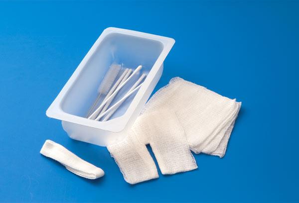 Tracheostomy Basic Trays with Pipe Cleaners by Medline